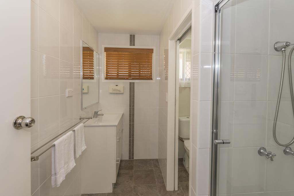 Hervey Bay Colonial Lodge Torquay Екстер'єр фото