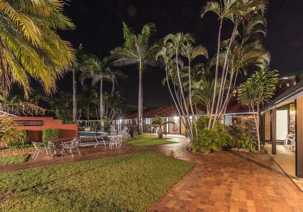 Hervey Bay Colonial Lodge Torquay Екстер'єр фото