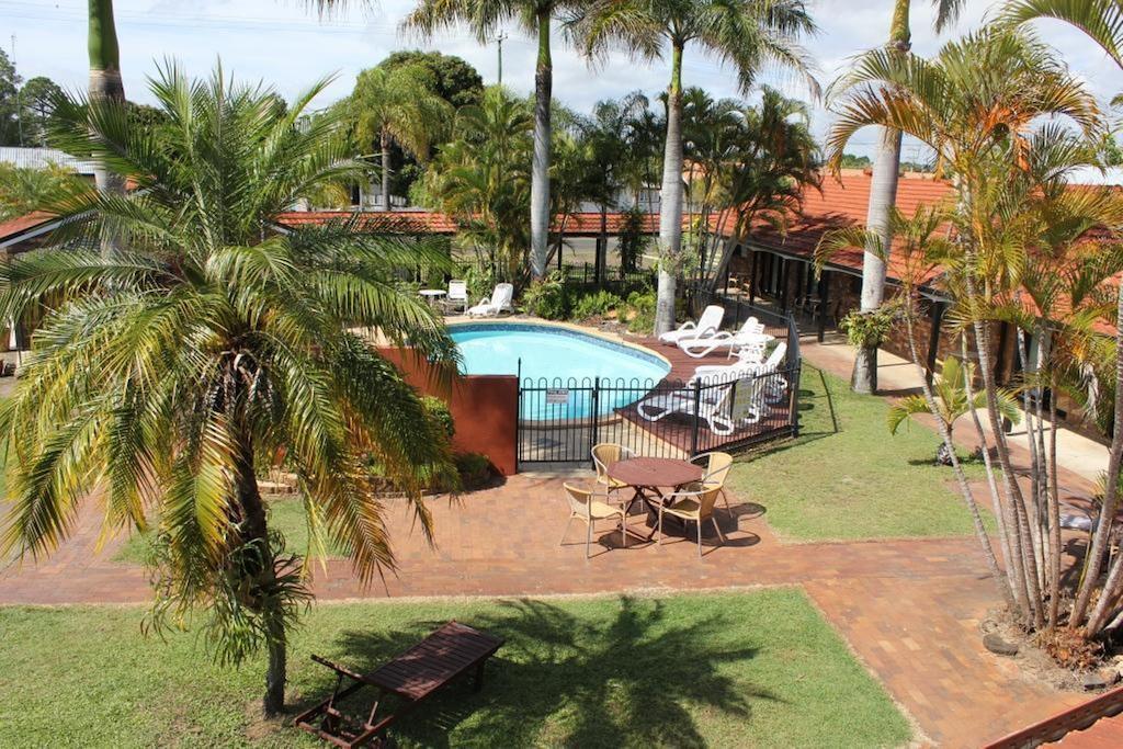 Hervey Bay Colonial Lodge Torquay Екстер'єр фото