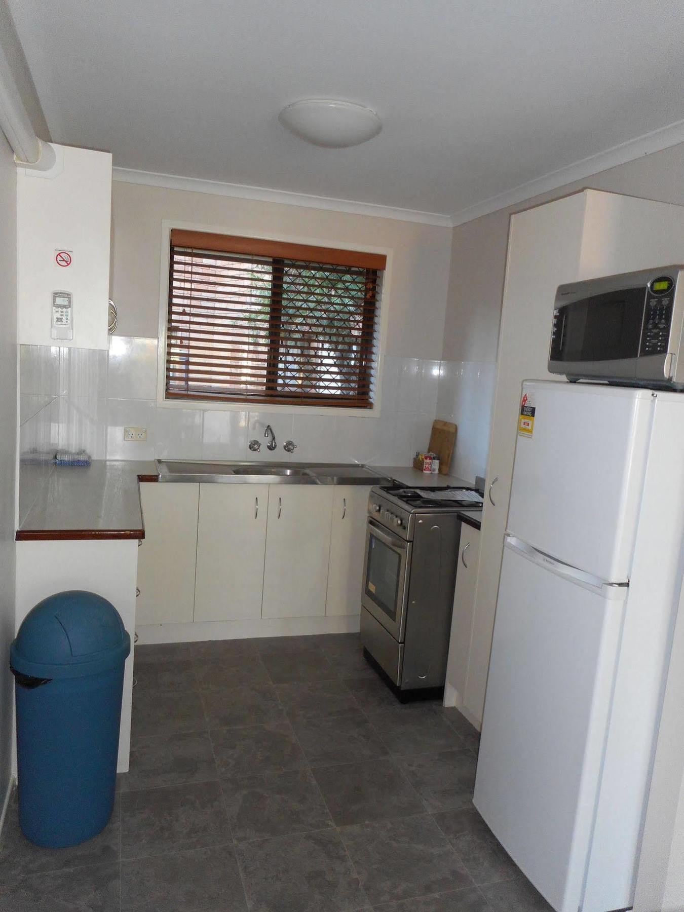 Hervey Bay Colonial Lodge Torquay Екстер'єр фото