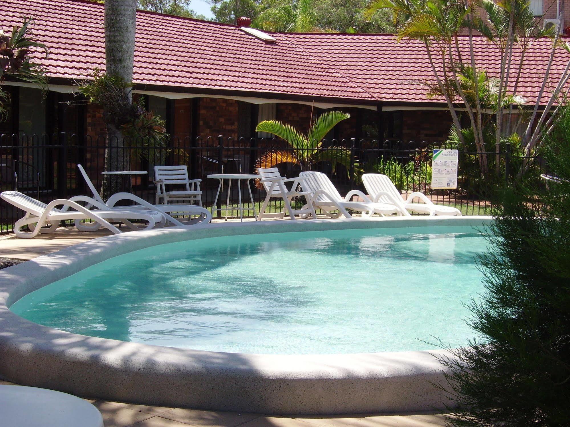 Hervey Bay Colonial Lodge Torquay Екстер'єр фото
