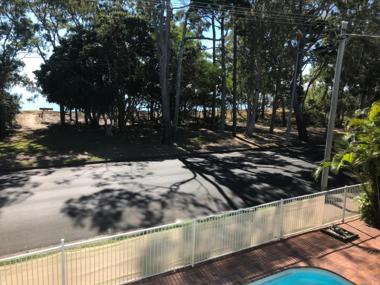 Hervey Bay Colonial Lodge Torquay Екстер'єр фото