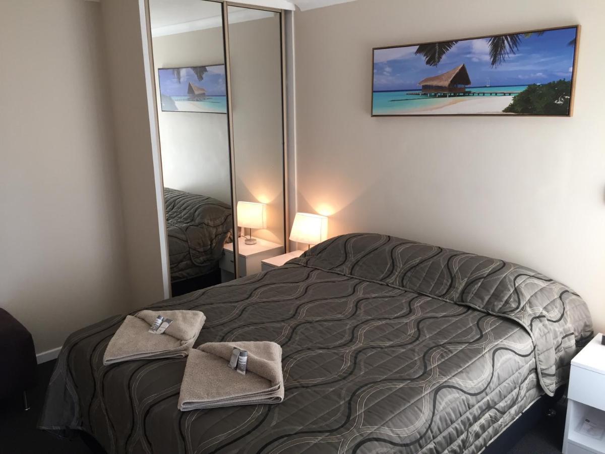 Hervey Bay Colonial Lodge Torquay Екстер'єр фото