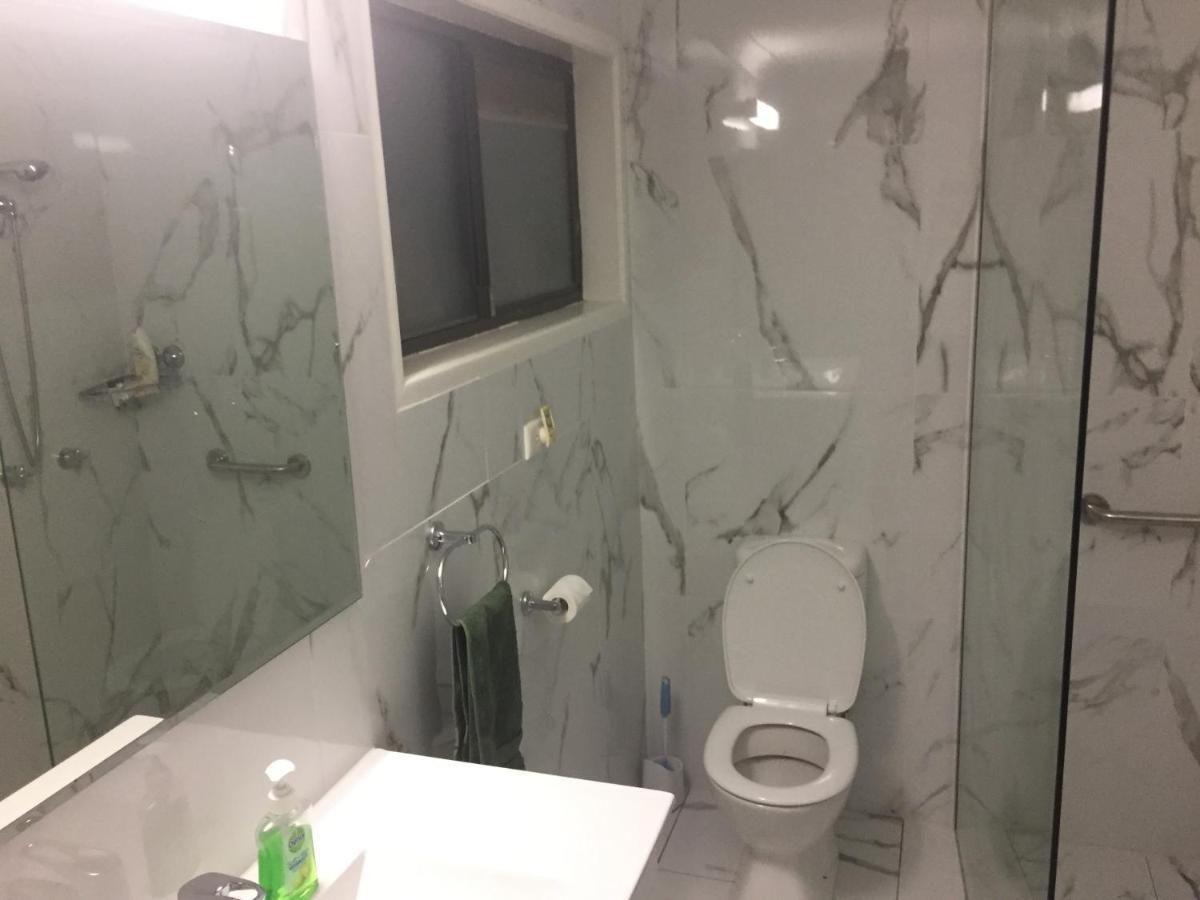 Hervey Bay Colonial Lodge Torquay Екстер'єр фото