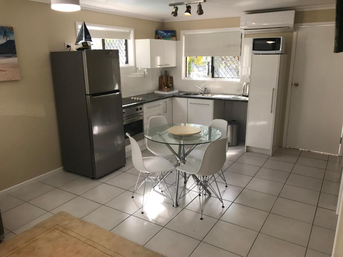 Hervey Bay Colonial Lodge Torquay Екстер'єр фото